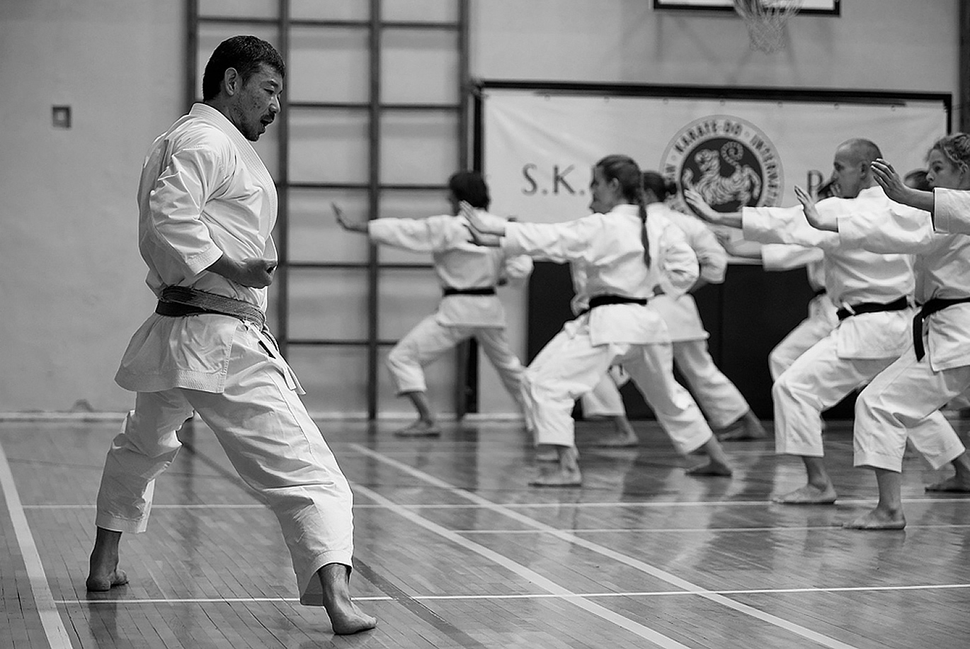 Na zdjęciu Kancho Nobuaki Kanazawa podczas treningu Kata